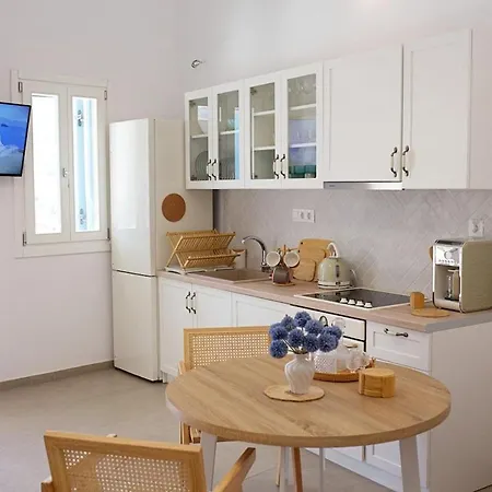Filothei's Guest House, Minimal House In Amorgos *
